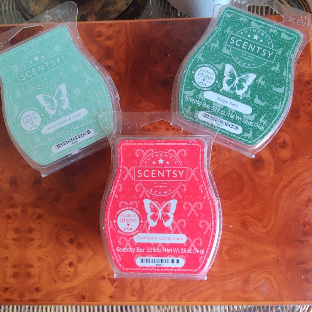 Scentsy Cranberry Candy Cane, Sleigh Ride & Snowflakes & Sage Wax Melts - Picture 2 of 2
